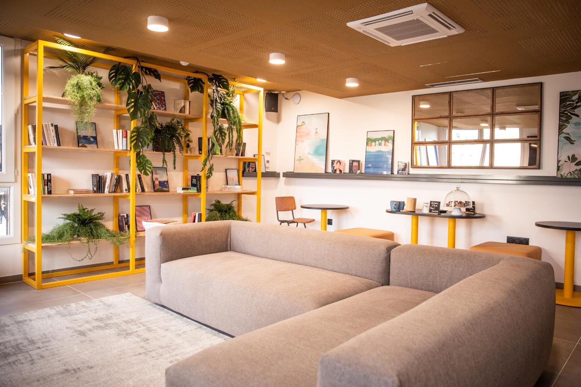 Jost Hostel Le Havre Centre Gare Buitenkant foto