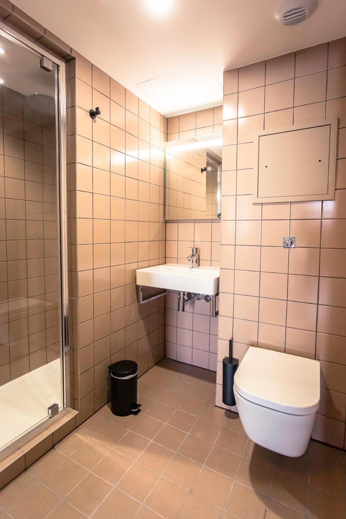 Jost Hostel Le Havre Centre Gare Buitenkant foto